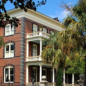 Calhoun Mansion
